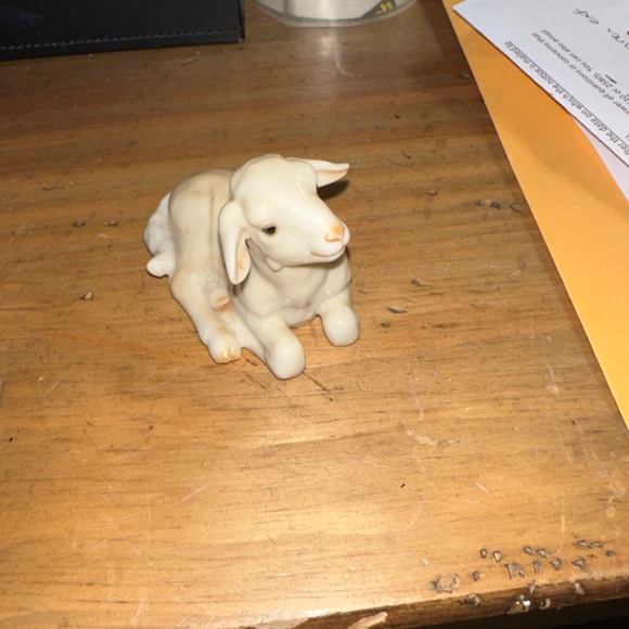 perfect porcelain lamb Hutschenrether - Picture 5 of 12